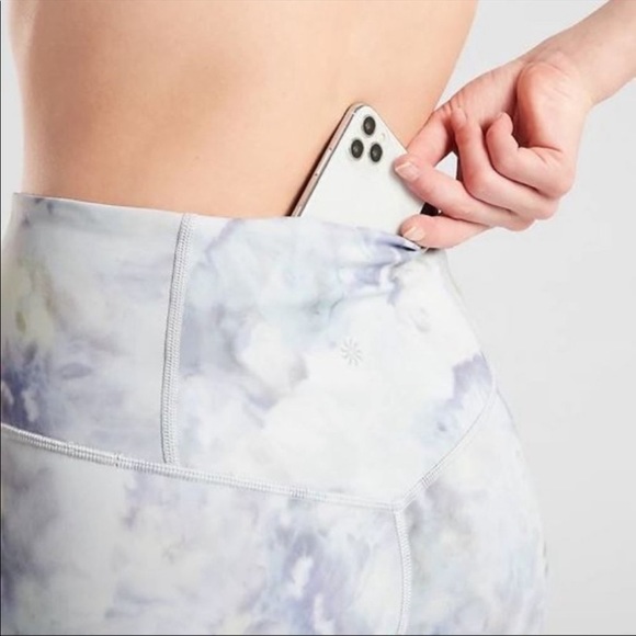 Athleta Elation Snow Dye 7/8 Tight Leggings - Picture 2 of 8